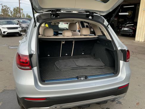 Used 2020 Mercedes-Benz GLC 300 image 25
