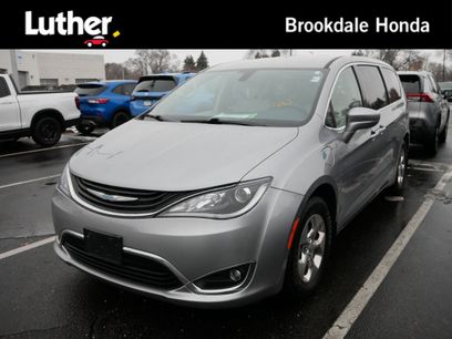 Used 2019 Chrysler Pacifica Touring Plus