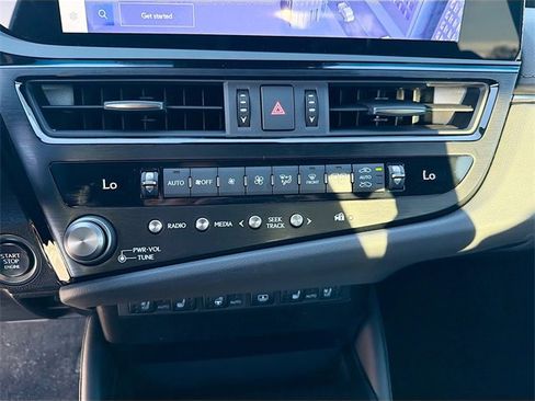 New 2025 Lexus ES 350 Ultra Luxury image 34