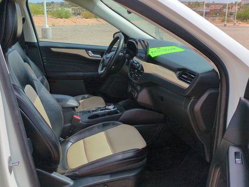 Used 2021 Ford Escape Titanium w/ Titanium Elite Package FWD image 31
