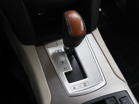 Used 2014 Subaru Outback 2.5i Limited w/ Moonroof Package image 23