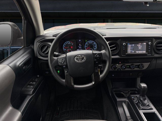 Used 2018 Toyota Tacoma SR AWD/4WD image 12