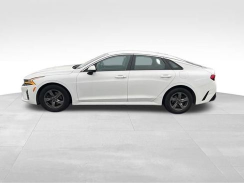 Used 2022 Kia K5 LXS image 5