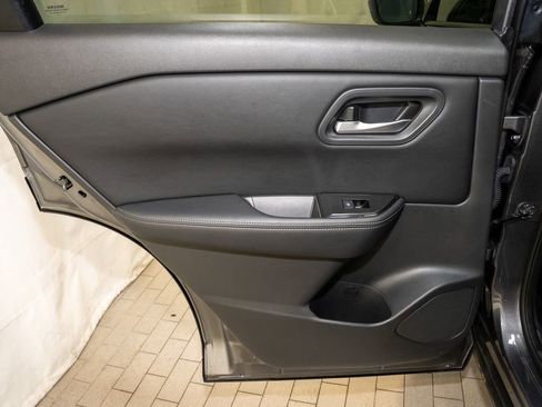 Certified 2024 Nissan Rogue SV image 10