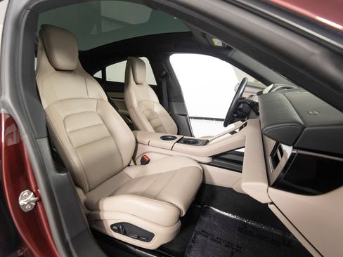 Certified 2022 Porsche Taycan RWD image 34