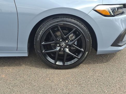 Used 2023 Honda Civic Sport image 8