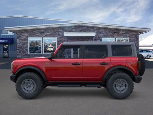 New 2025 Ford Bronco Badlands w/ Sasquatch Package AWD/4WD image 3