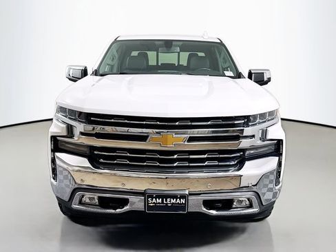 Used 2021 Chevrolet Silverado 1500 LTZ w/ Z71 Off-Road Package AWD/4WD image 2