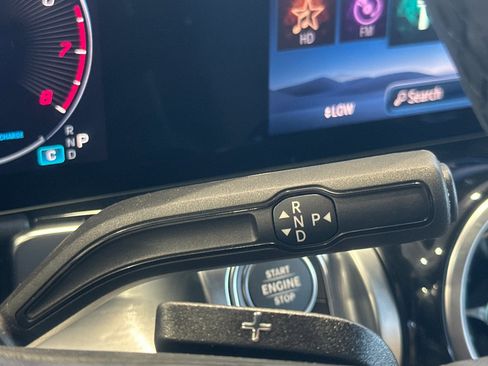 New 2025 Mercedes-Benz GLB 250 4MATIC image 21