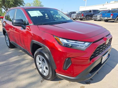 Used 2025 Toyota RAV4 LE FWD image 8