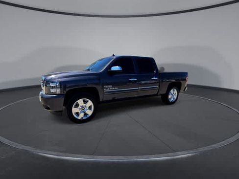 Used 2010 Chevrolet Silverado 1500 LT w/ Texas Edition RWD image 4