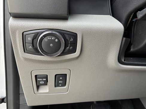 Used 2018 Ford F150 XLT w/ Equipment Group 301A Mid image 25