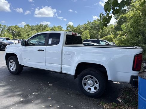 Used 2021 Chevrolet Colorado W/T w/ WT Convenience Package image 5