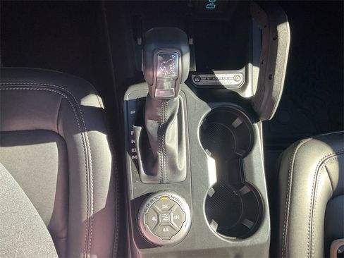 Certified 2025 Ford Bronco Big Bend w/ Black Diamond Package image 26