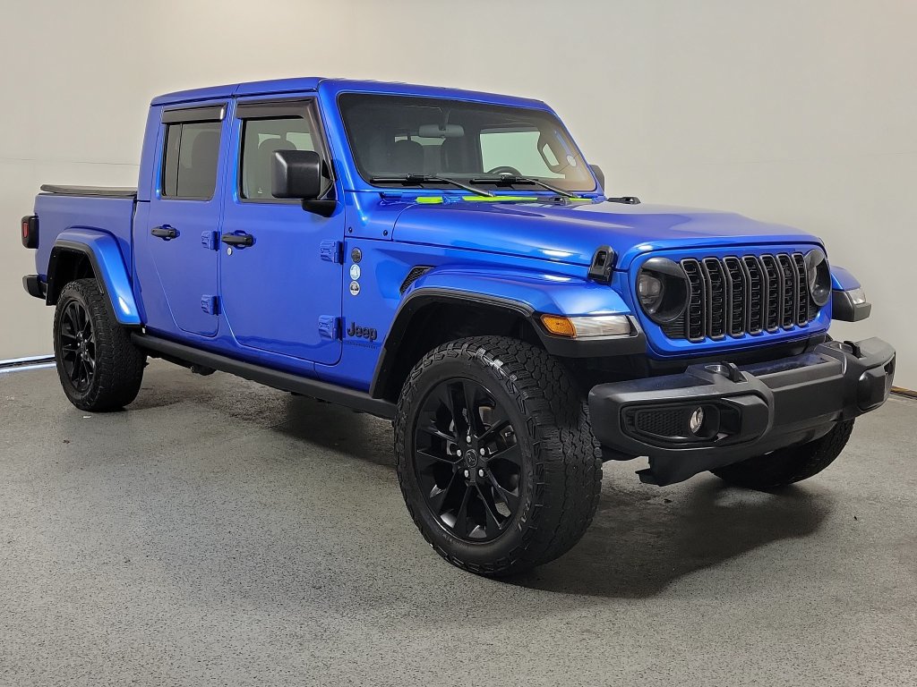 Used 2024 Jeep Gladiator Sport AWD/4WD image 1