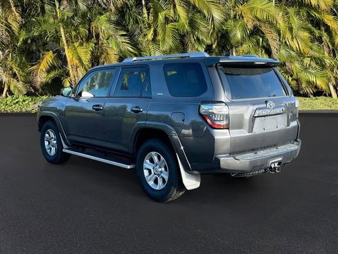 Used 2015 Toyota 4Runner SR5 image 7