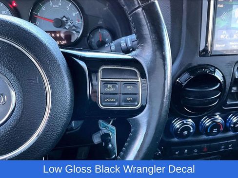 Used 2017 Jeep Wrangler Unlimited Sahara image 25