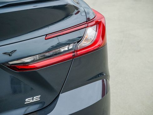 Certified 2025 Toyota Camry SE FWD image 11