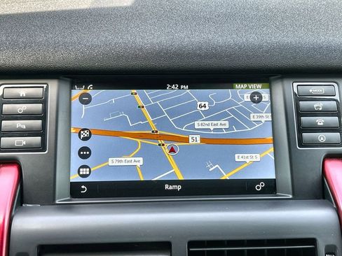 Used 2018 Land Rover Discovery Sport HSE Luxury image 23