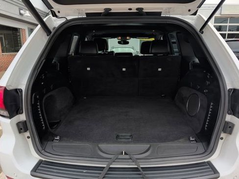 Used 2019 Jeep Grand Cherokee Altitude image 31