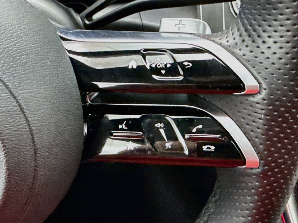 Certified 2026 Mercedes-Benz GLC 300 image 12