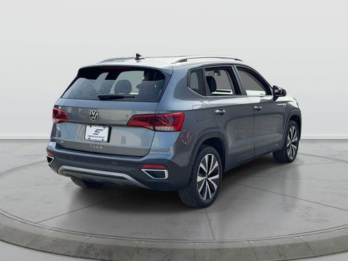 Used 2023 Volkswagen Taos SE image 8