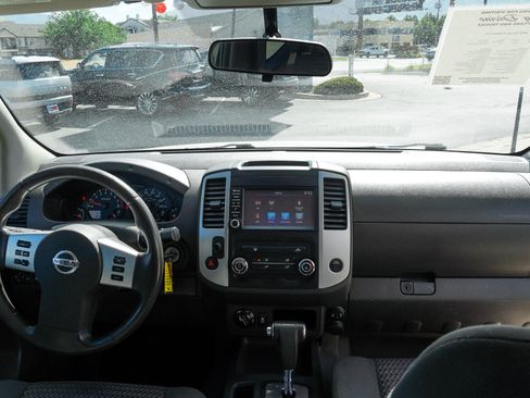 Used 2019 Nissan Frontier SV AWD/4WD image 30