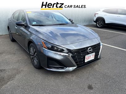 Used 2025 Nissan Altima 2.5 SV