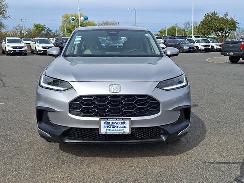 Used 2024 Honda HR-V LX image 2