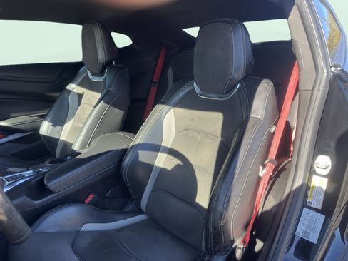 Used 2021 Chevrolet Camaro SS w/ Redline Edition image 9