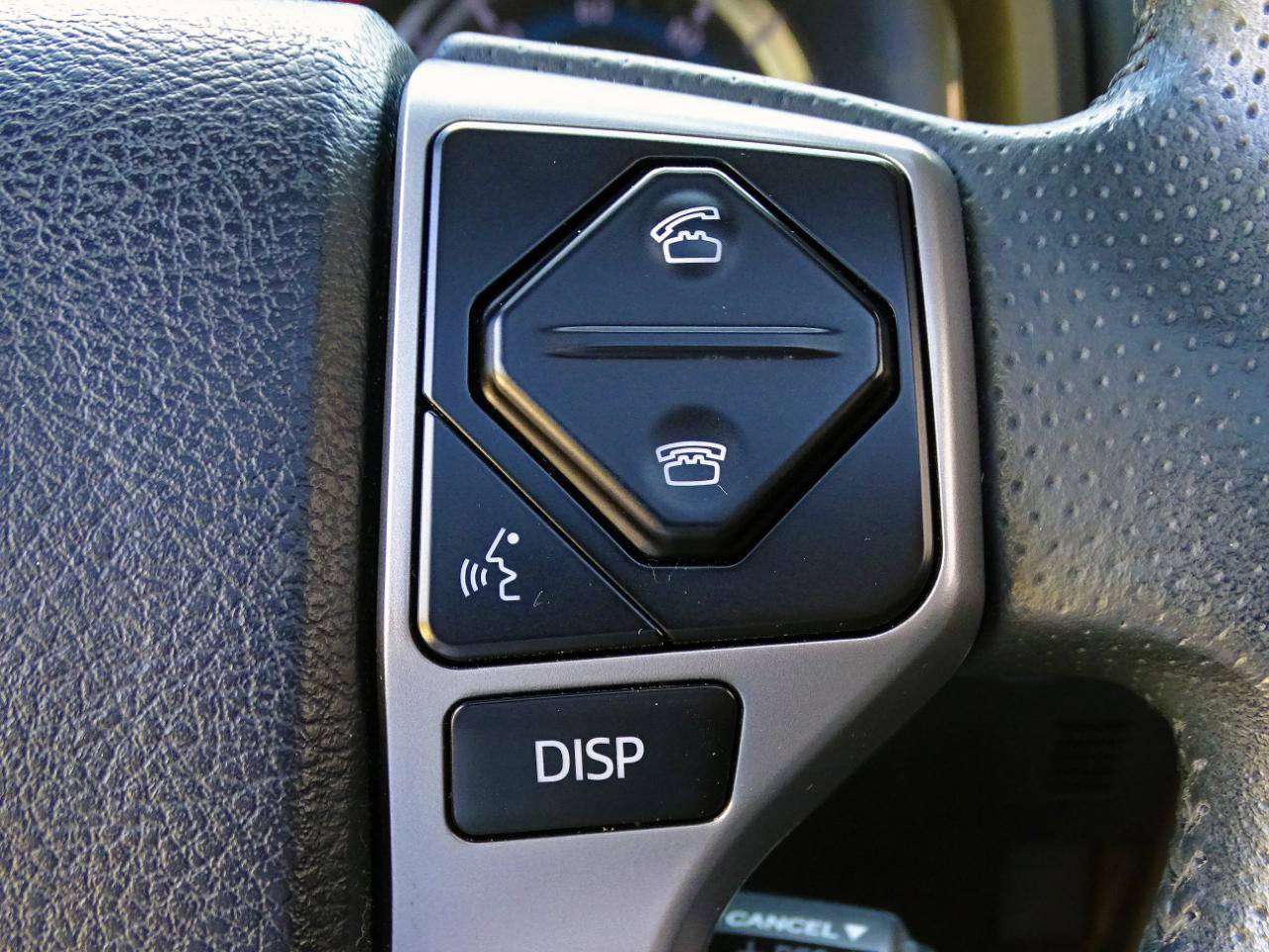 Used 2015 Toyota 4Runner Limited AWD/4WD image 21