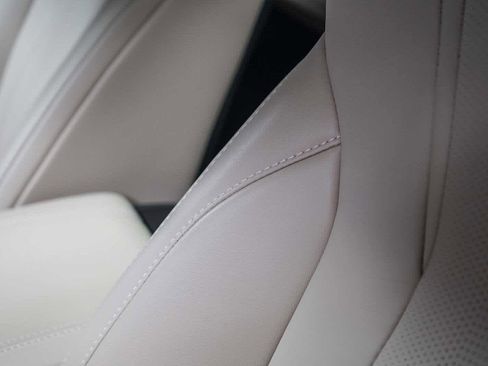 Used 2025 Acura MDX FWD w/ Technology Package image 23