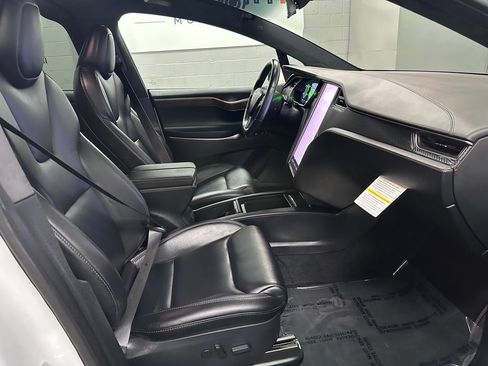 Used 2020 Tesla Model X Long Range AWD/4WD image 20