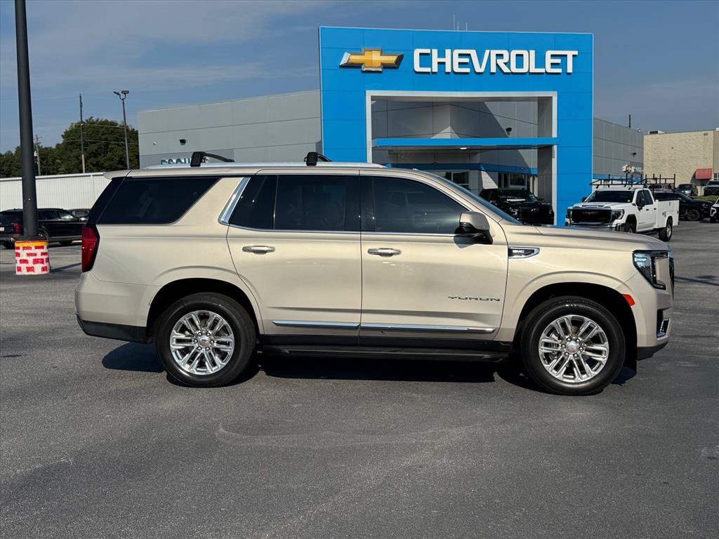 Used 2021 GMC Yukon SLT w/ SLT Luxury Plus Package AWD/4WD image 2