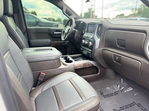 Used 2020 GMC Sierra 1500 Denali w/ Denali Ultimate Package AWD/4WD image 10