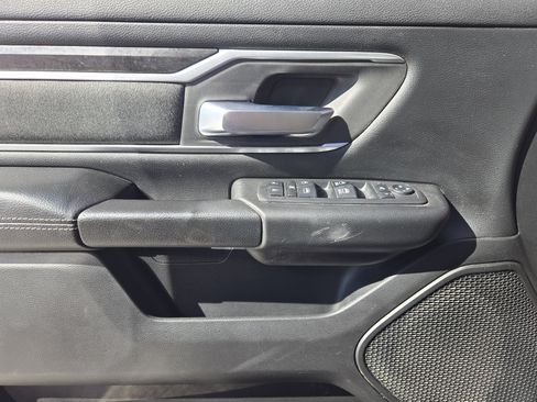 Used 2019 RAM 1500 Big Horn image 25