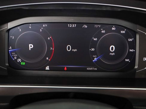 Used 2022 Volkswagen Tiguan SEL R-Line image 15