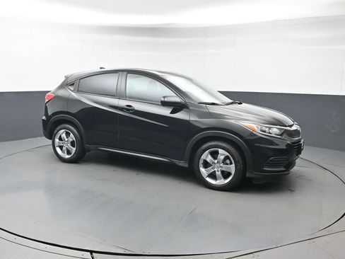 Used 2022 Honda HR-V LX image 8