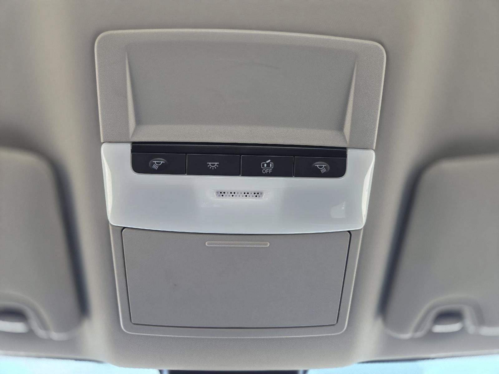 Used 2025 Nissan Altima 2.5 SR FWD image 17