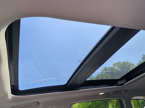 Used 2018 Nissan Murano SL w/ Moonroof Package FWD image 22