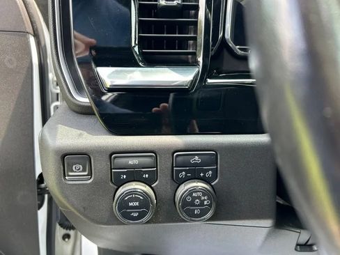 Used 2022 Chevrolet Silverado 1500 RST AWD/4WD image 14
