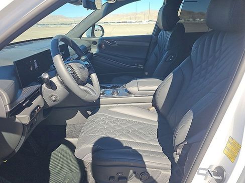 Used 2026 Genesis GV80 3.5T Prestige image 5