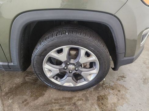 Used 2019 Jeep Compass Limited AWD/4WD image 38