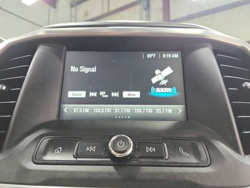 Used 2018 GMC Acadia SLE FWD image 27