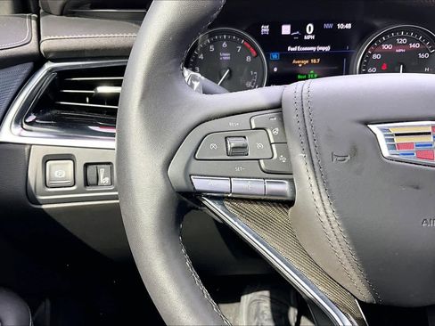 Used 2024 Cadillac XT6 Sport w/ Platinum Package image 24