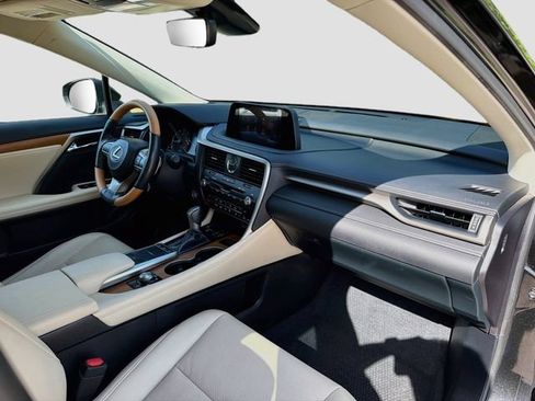 Certified 2022 Lexus RX 350 FWD w/ Premium Package image 15