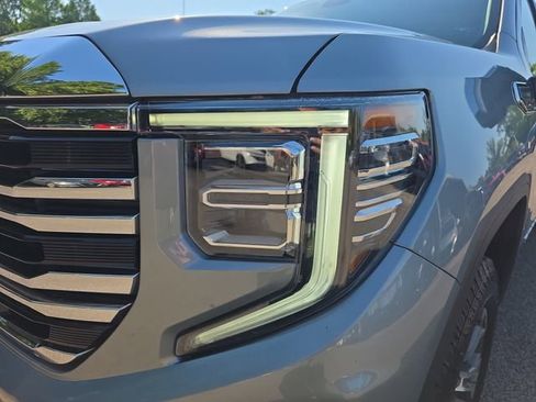 Used 2025 GMC Sierra 1500 SLT AWD/4WD image 15
