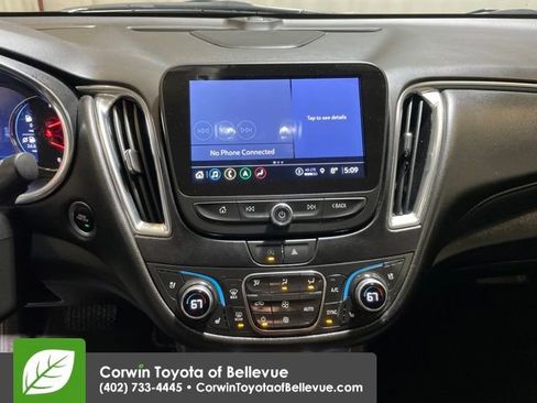 Used 2024 Chevrolet Malibu LT image 17