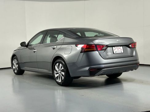 Used 2024 Nissan Altima 2.5 S image 5
