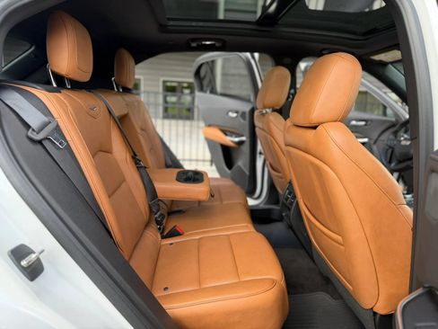 Used 2019 Cadillac XT4 Sport FWD image 16